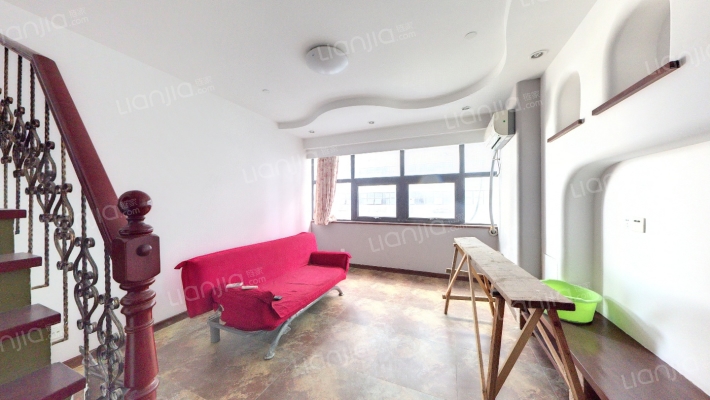 天霸商务馆二手房实景图