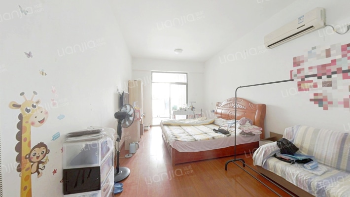 华凤国际二手房实景图