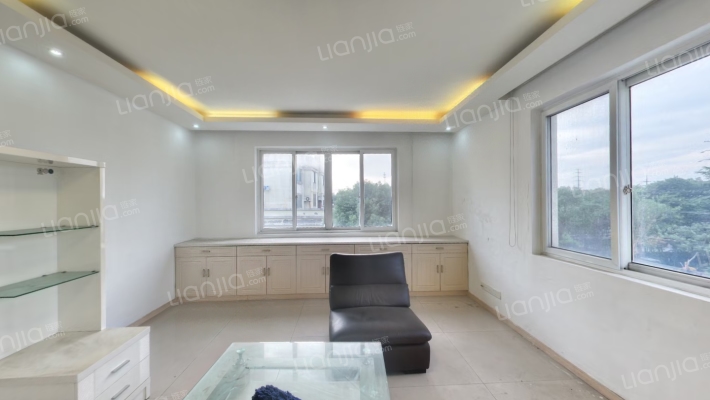 温莎花园二手房实景图