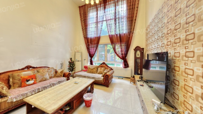 华阳滨河花园二手房实景图