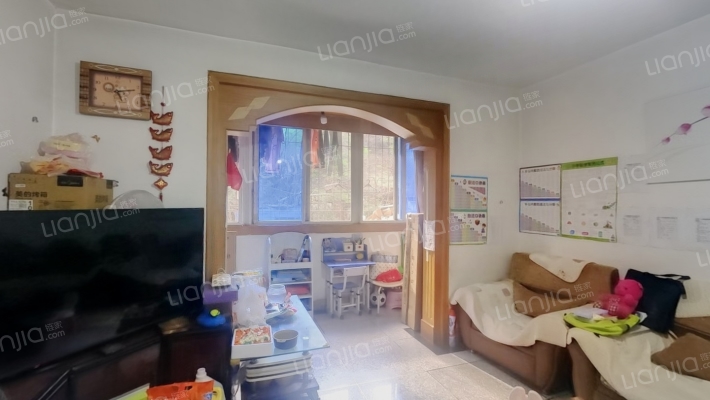 钢城大道东段692号二手房实景图