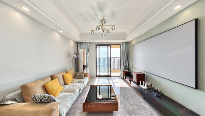 世茂龙湾八期二手房实景图