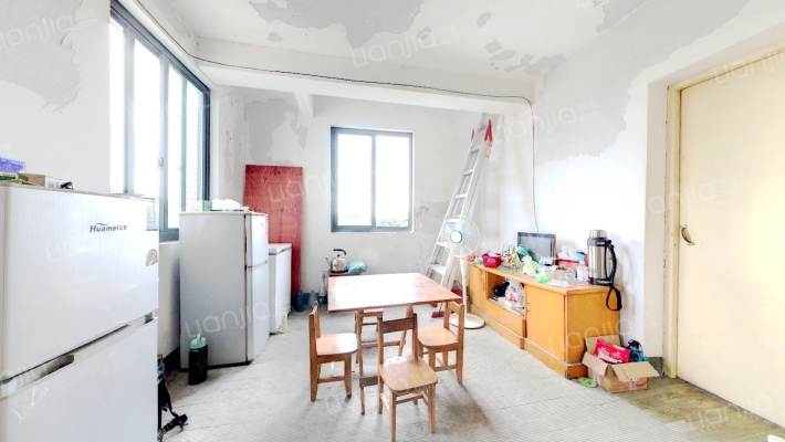 湖东公寓二手房实景图