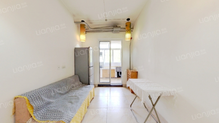 新时代国际工程公司住宅小区二手房实景图