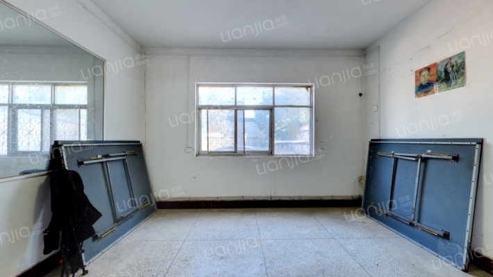 城市信用社家属楼二手房实景图