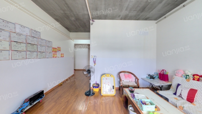 碧水龙庭B区二手房实景图