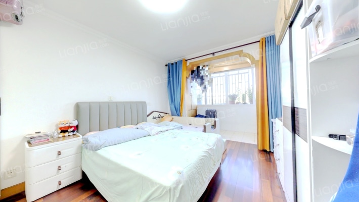 佳虹小区二手房实景图