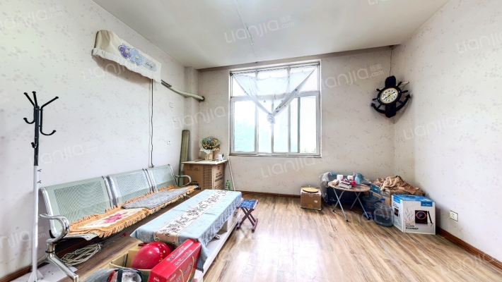 东方之珠二手房实景图
