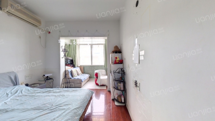 富润里二手房实景图