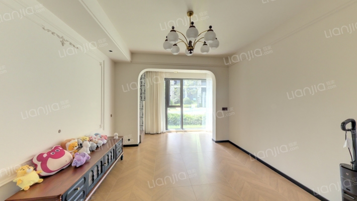 湖岸兰庭二手房实景图