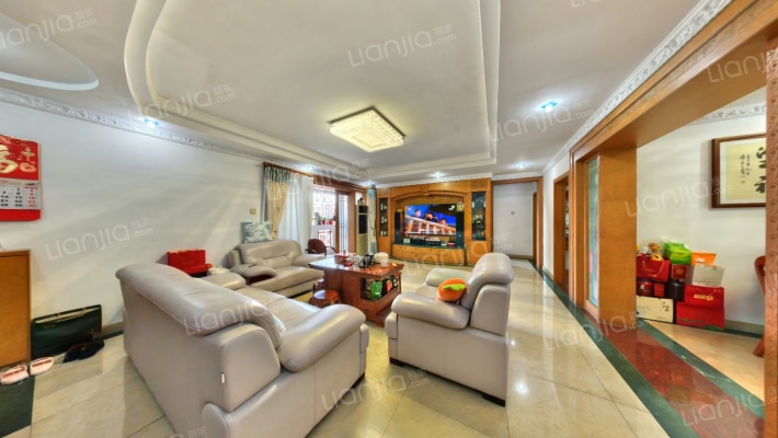 新港鸿花园二手房实景图