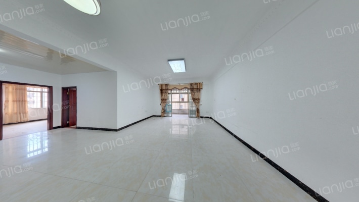 跃华路二手房实景图