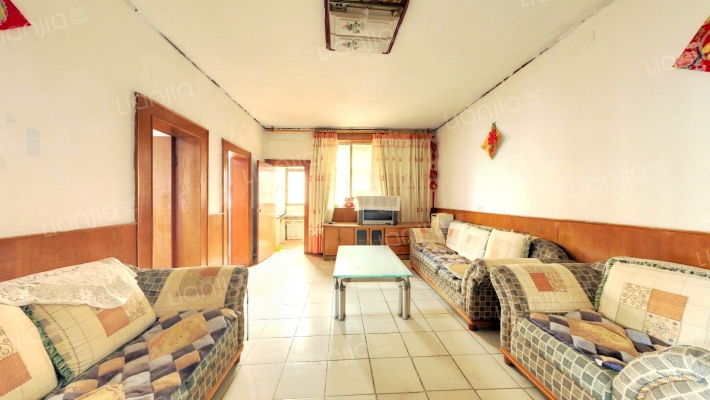 办事处二建行家属院二手房实景图