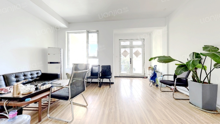 隆和大溪谷一期二手房实景图