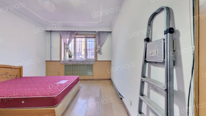 电教街二手房实景图