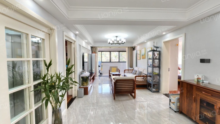 苜蓿新苑二手房实景图