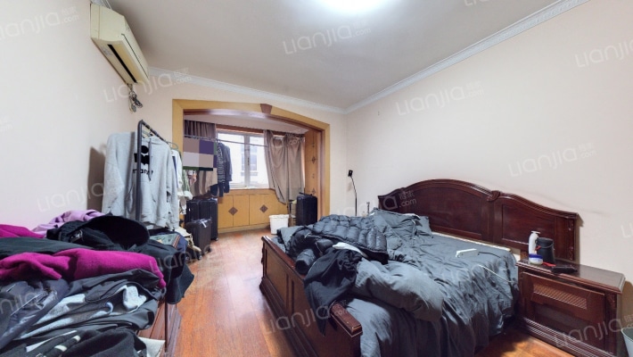 中包公寓二手房实景图