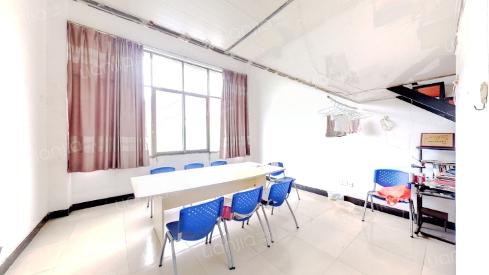 伯爵山庄二手房实景图