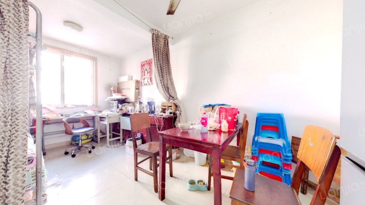 吴逸花园二手房实景图