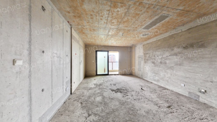 湘林熙水豪庭二手房实景图