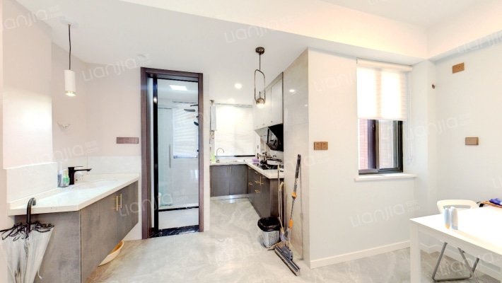 桑梓苑东区二手房实景图