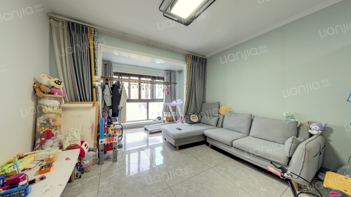 东新府二手房实景图