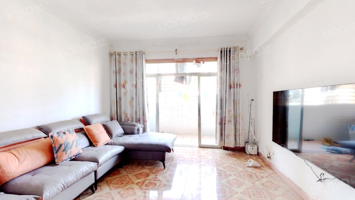 东泰花园嘉华苑二手房实景图