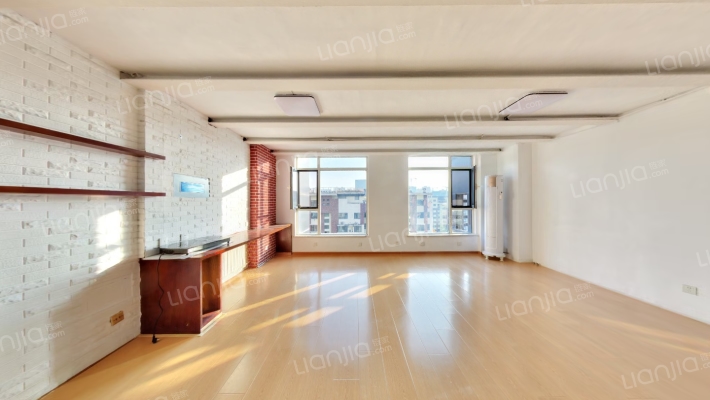 东领尚座二手房实景图