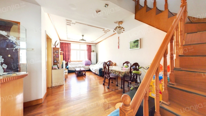 现代花园B区二手房实景图