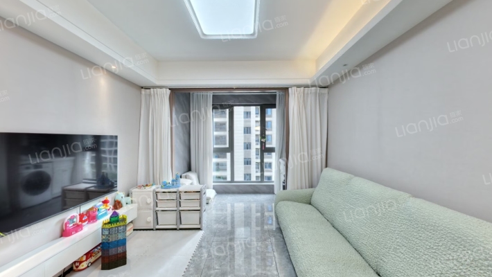 招商城市主场二手房实景图