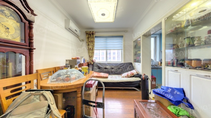 美罗家园宝欣苑八村二手房实景图