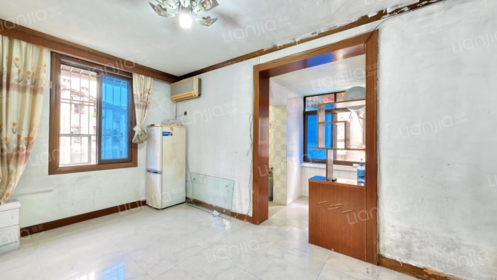 广西移动南宁分公司宿舍二手房实景图