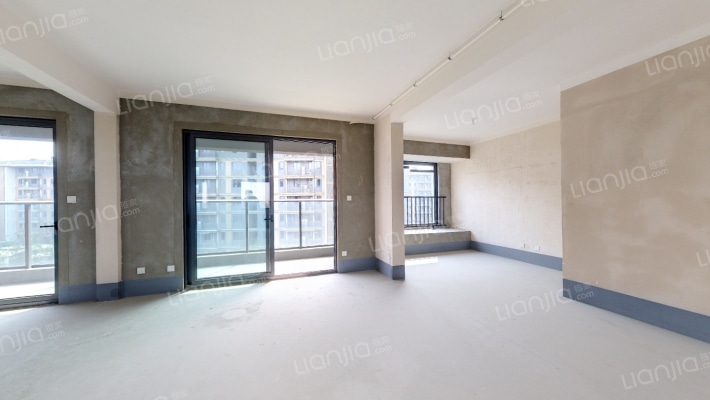 金地鸣庐府二手房实景图