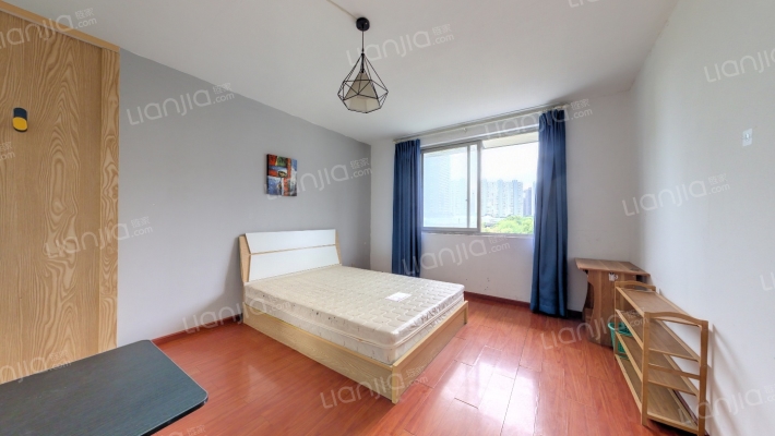 河滨佳苑二手房实景图