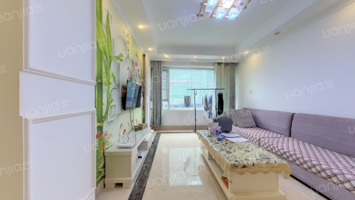 邦泰华府公馆二手房实景图