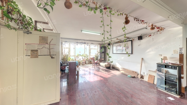 运动家园二手房实景图