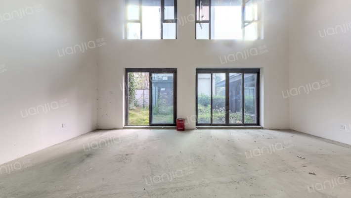 中建人居山水颐墅二手房实景图