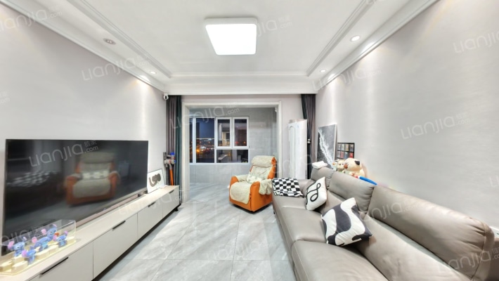 绿地晖悦花园二手房实景图