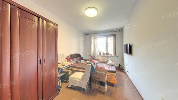 鸿景兴园二手房实景图