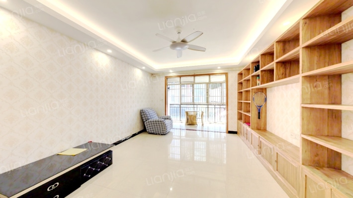 丽湖名居二手房实景图