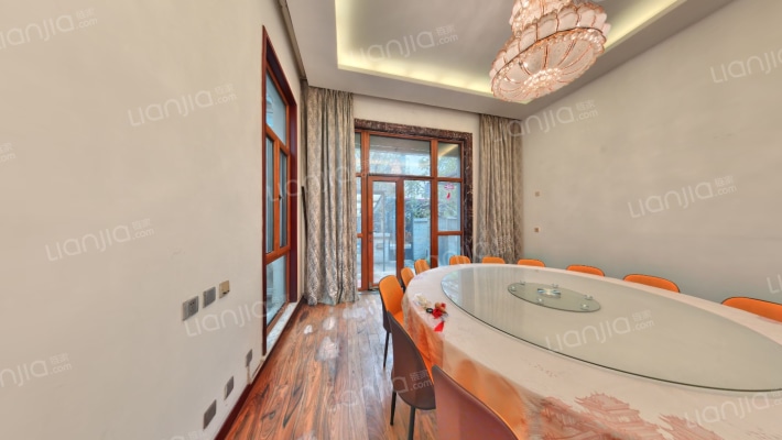 荷兰墅二手房实景图