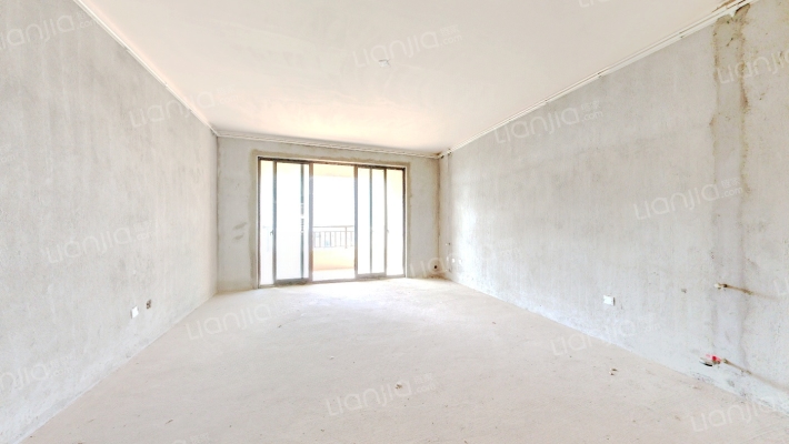 绿地悦城F区二手房实景图