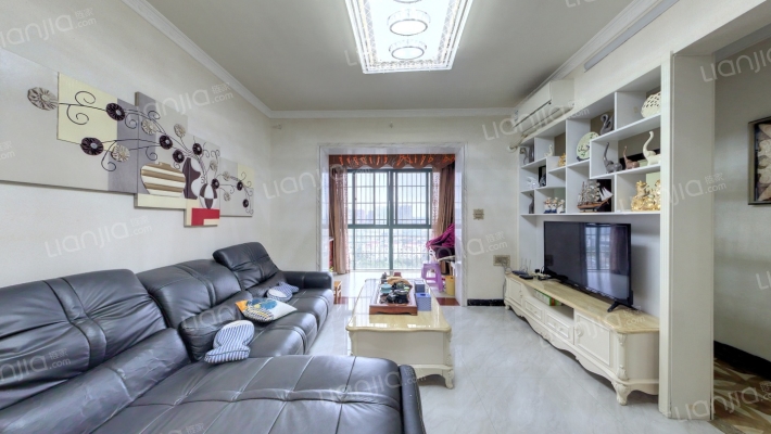 景观花园二手房实景图