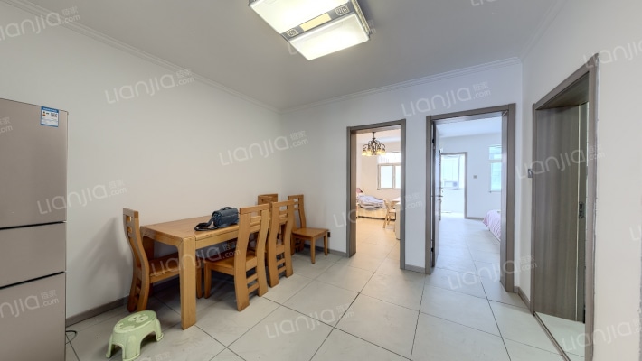 酒海街小区二手房实景图