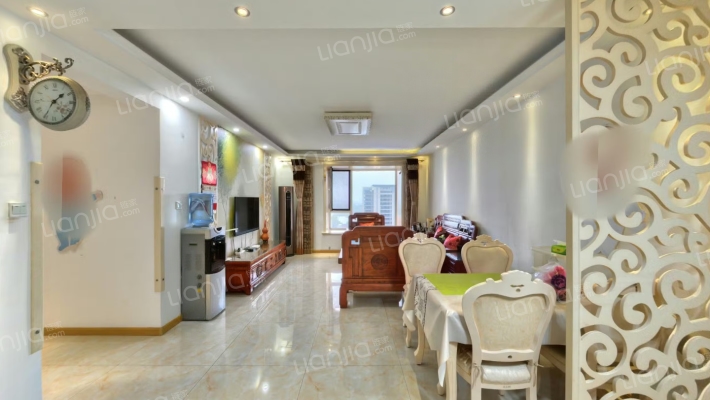 四季风情（贻港新城）二手房实景图