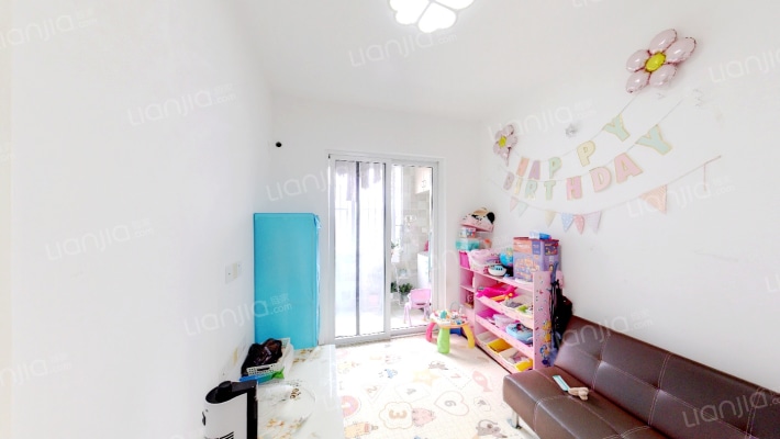 飞凤水岸二手房实景图