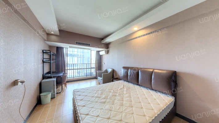 名富公寓二手房实景图