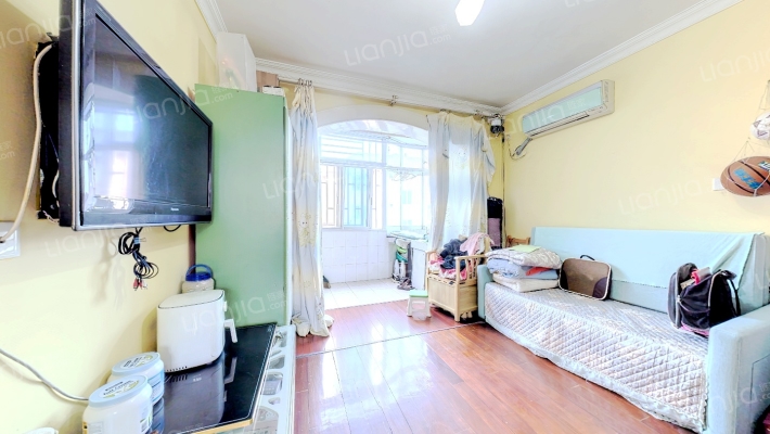 临潮一村二手房实景图