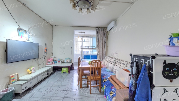 沁景苑二手房实景图