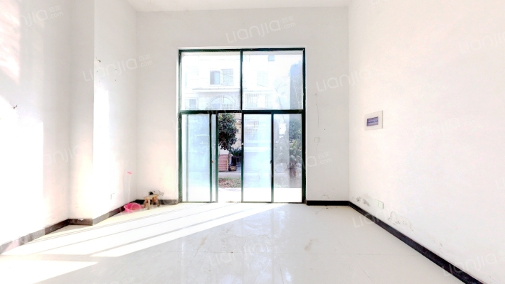 天山龙城B区二手房实景图